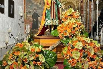 Los pasos de la procesión del Viernes Santo, listos ya en la Basílica de Telde/TA.